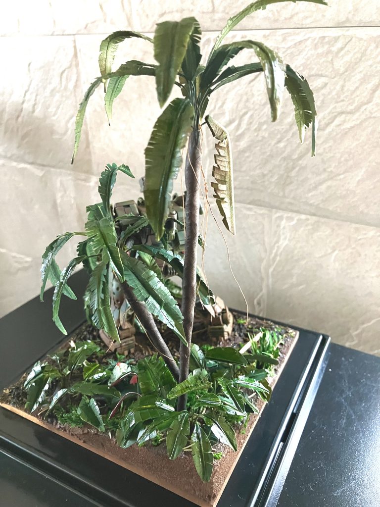 裏面より、葉っぱは紙と針金で自作しましたー