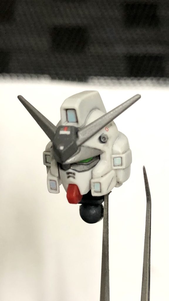 デカールが斜めになっていないか？老眼鏡でも無理ですので、画像📱で確認してました👀あんまり見ませんが、NBAキャップのつばみたいに🧢2色にしました⛹️