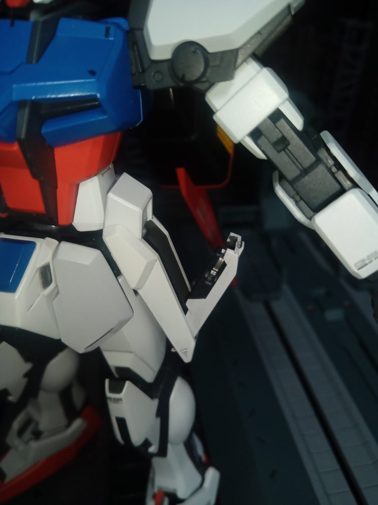 折りたたみナイフの収まりの良いポケット。コレはすごくカッコいい。