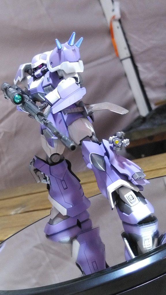 撮影ブースを使わずにスマホでテキトーに撮ったので、イマイチ映えない。今度は光量調整してしっかり撮ります。やっぱアレよ。コスプレイヤーも素材より機材だし。・・・まてまて。この表現は自分の作品を遠回しにディスってしまうな(笑)