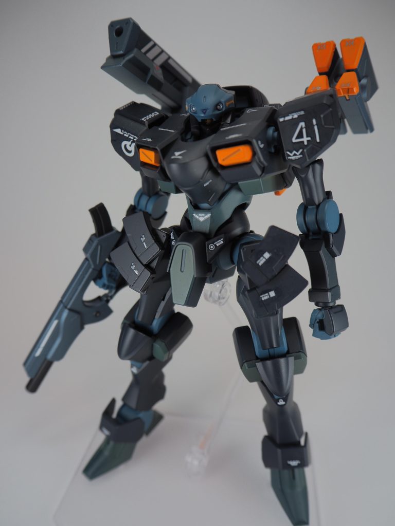 青の濃淡でボディカラーを一新