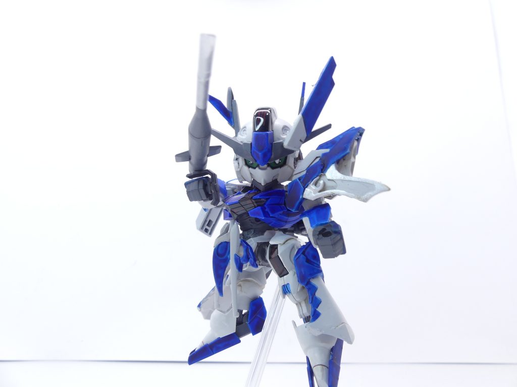 塗装面、特に青はシタデルコントラストの筆むら残し感で。＋ドライバー兄さんもいる設定ですが･･･果たしてやることはあるのか･･･？