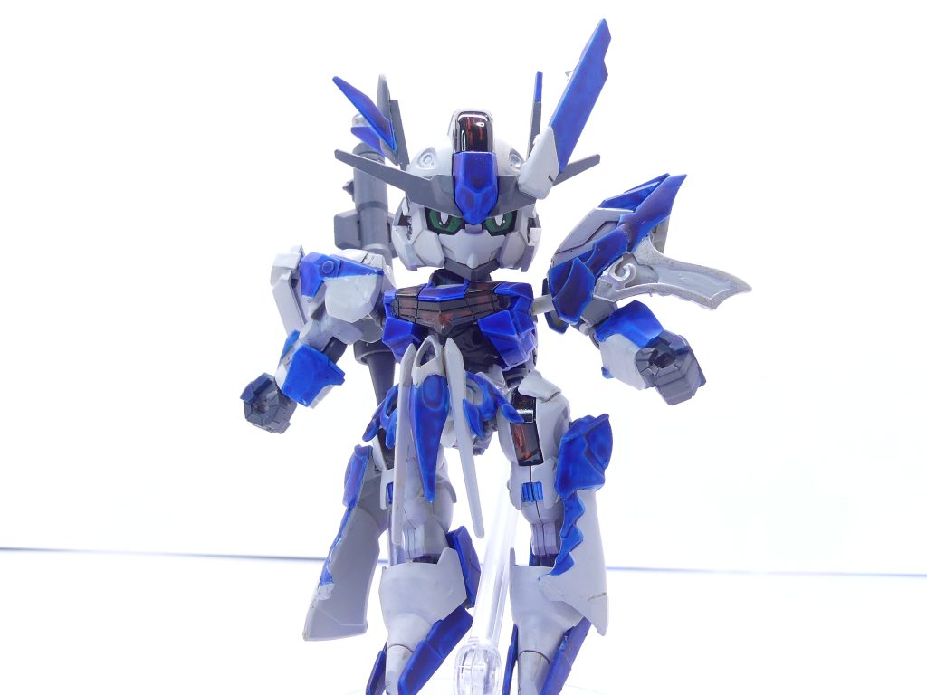 パーメットはブラックライトで発光。以前の作品での青パーメットの作り方を参考に。今回はＳＤと言うこともあり前回よりも少し露骨な感じで。