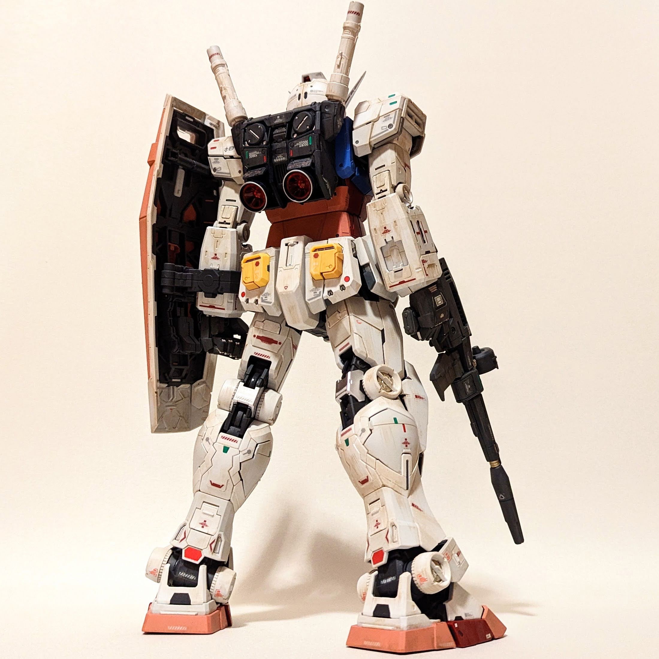 PG UNLEASHED 1/60 RX-78-2 ガンダム｜ands.plastic+さんのガンプラ