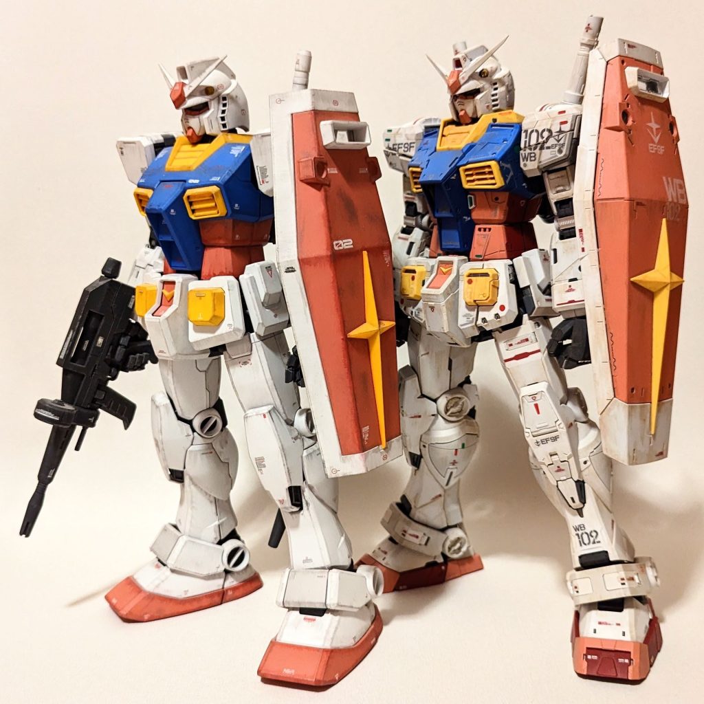 PGU 1/60 RX-78-2 ガンダム PG比較⑤斜め比較PGUひいきに撮っちゃったかなwこの2つのモデルに22年の差があるとは。そりゃ、技術もデザインも変わりますよね~他のモデルもどんどん進化しそうですね!バンダイさん、今後も頑張ってください🙇