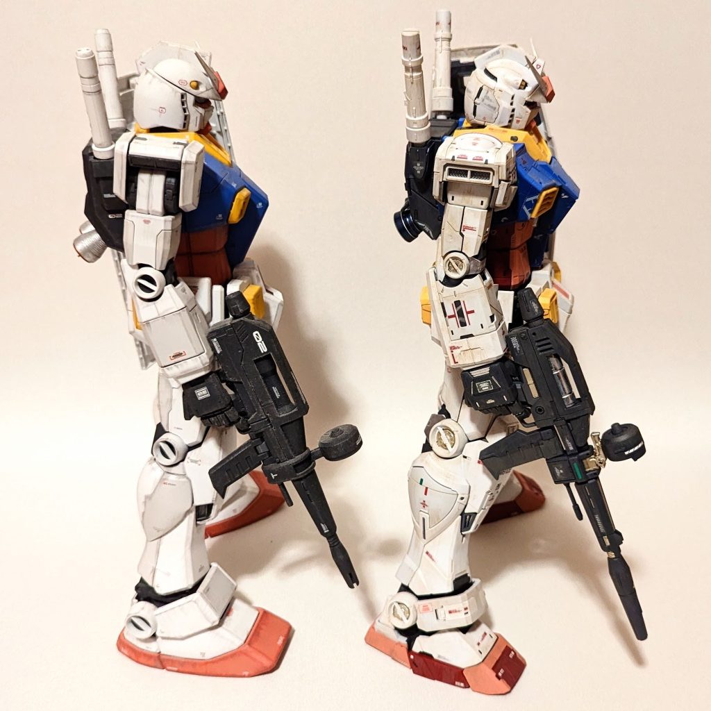 PGU 1/60 RX-78-2 ガンダム PG比較③右側面比較やはりPGは足が大きいですね。それに合わせてか、身体が厚めの印象。こう見るとライフルの違いが分かりますね。