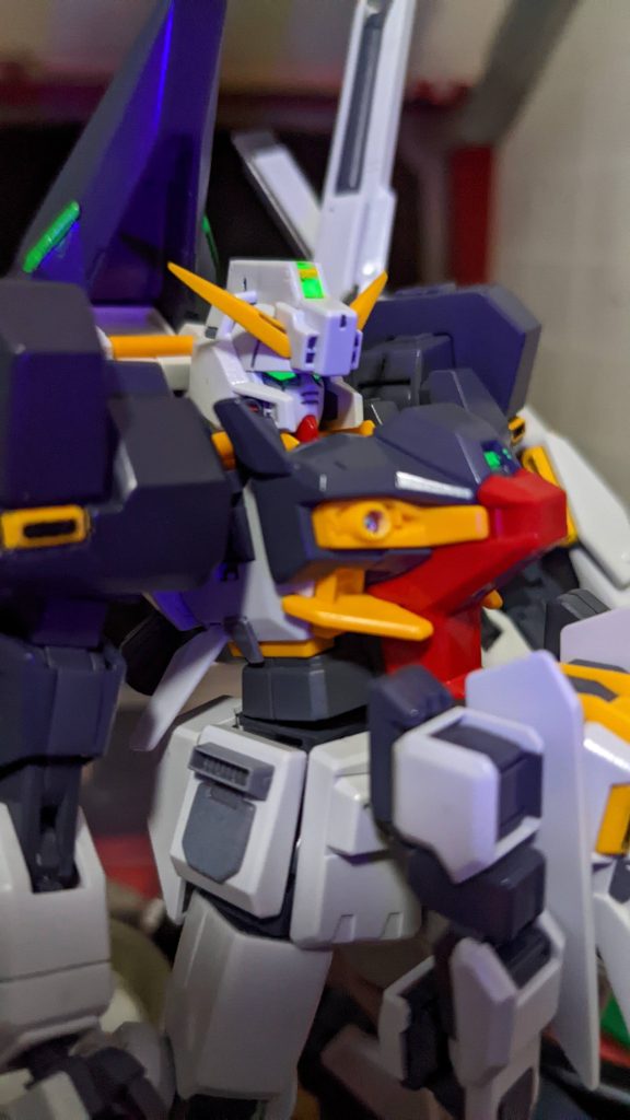 アイコンに使っている写真。グリーンのセンサーは全て蛍光です。ボディサイドに着けたアンテナ(余剰パーツのプリムローズの羽根)がオリジナリティを主張してお気に入りです。