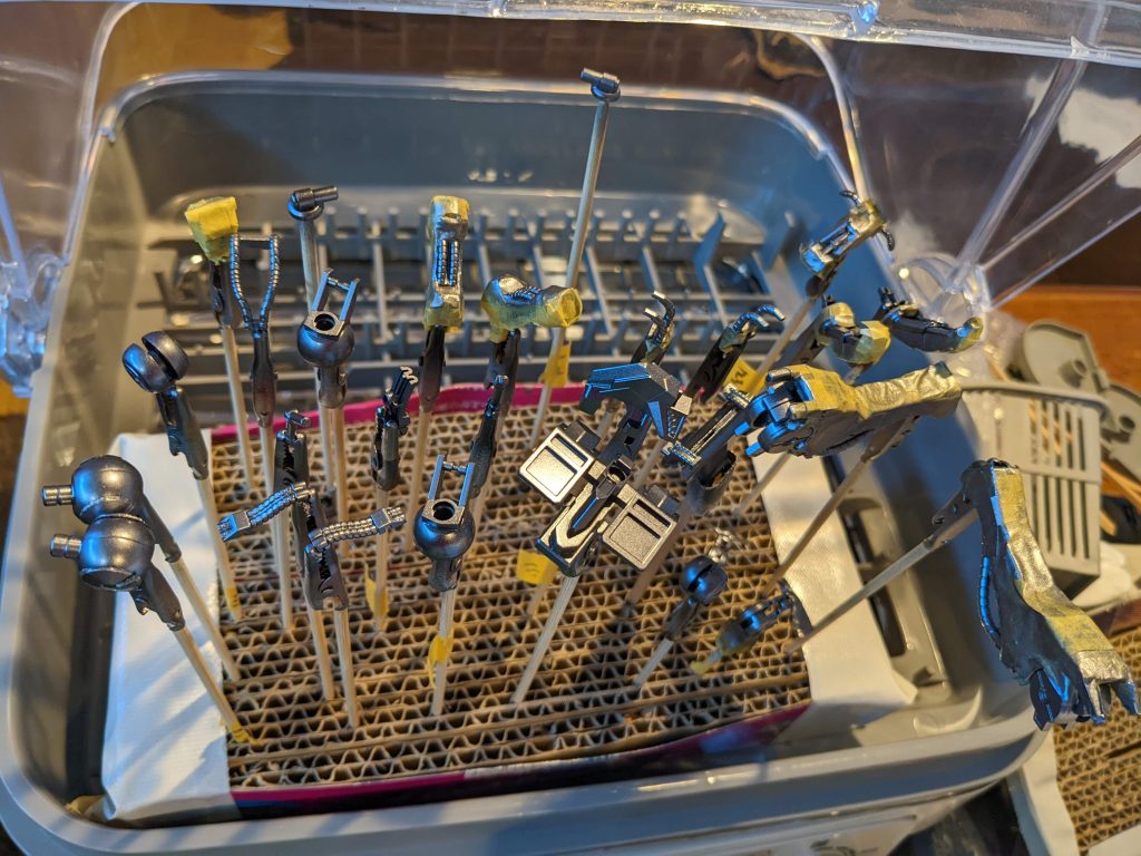 ガンダムフレーム塗装風景