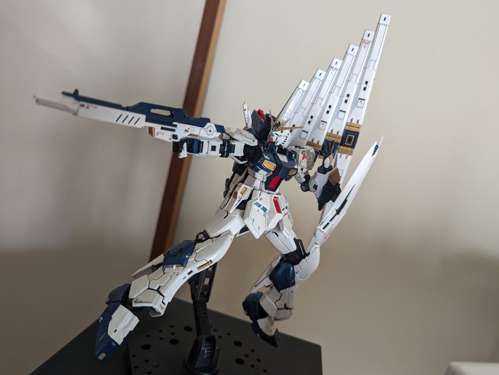 RG νガンダム–3枚目/制作者：シュウ