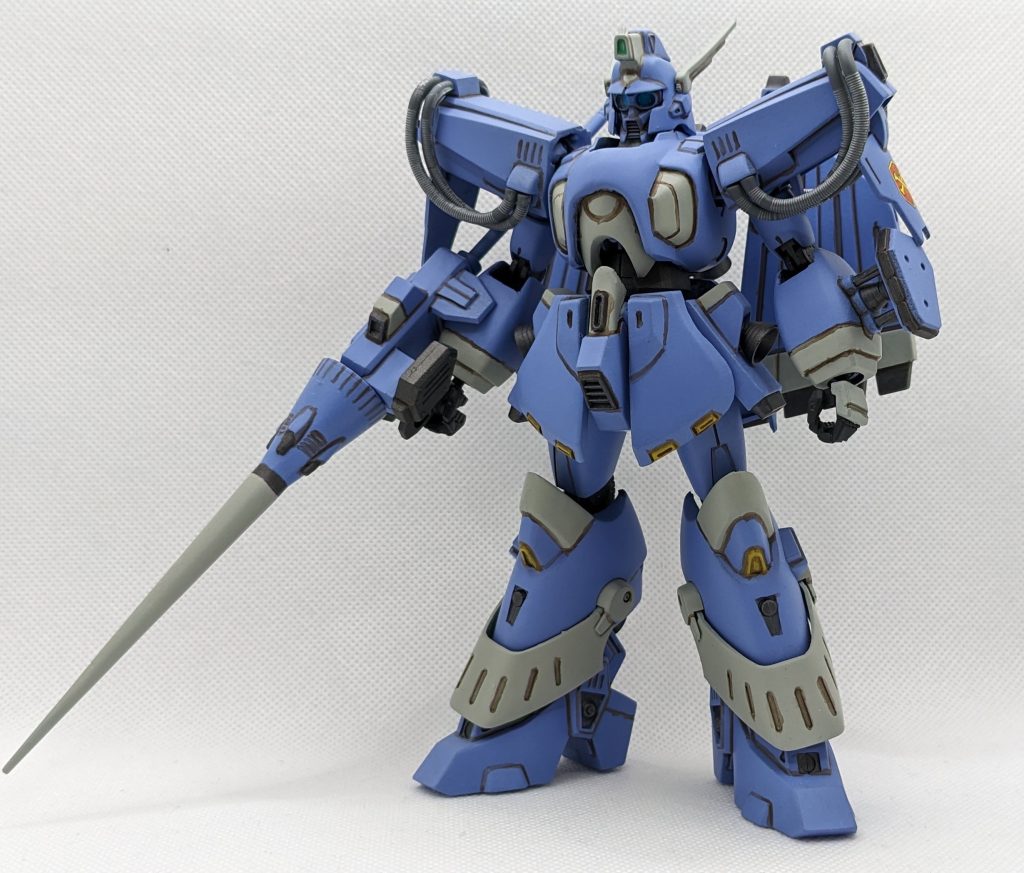 カラーは劇中登場の紫の一般機にしようと思ったのですが、すみれ色の調合がほぼ水色に寄ってしまいオリジナルカラーの様になってしまいました。Re/100シリーズ再開は難しそうですが、HGブランドで構わないのでF91時代のクロスボーンMSのキット化を希望したいと思います。(デナン・ゲーとベルガ・ダラスを是非)