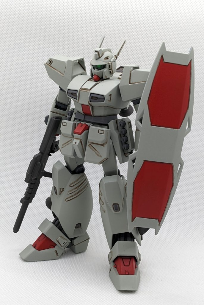 劇中大活躍したビルギット機よりは、ベルガ・ダラスにケリ入れられた方の「動きがぎこちない一般兵」をイメージしてます。そういえばビルギット少尉って、劇中ではパイロット候補生という設定。候補生&学生(F91)のコンビであの暴れぶり、軍内で何者だ?って話題にならなかったのでしょうか?