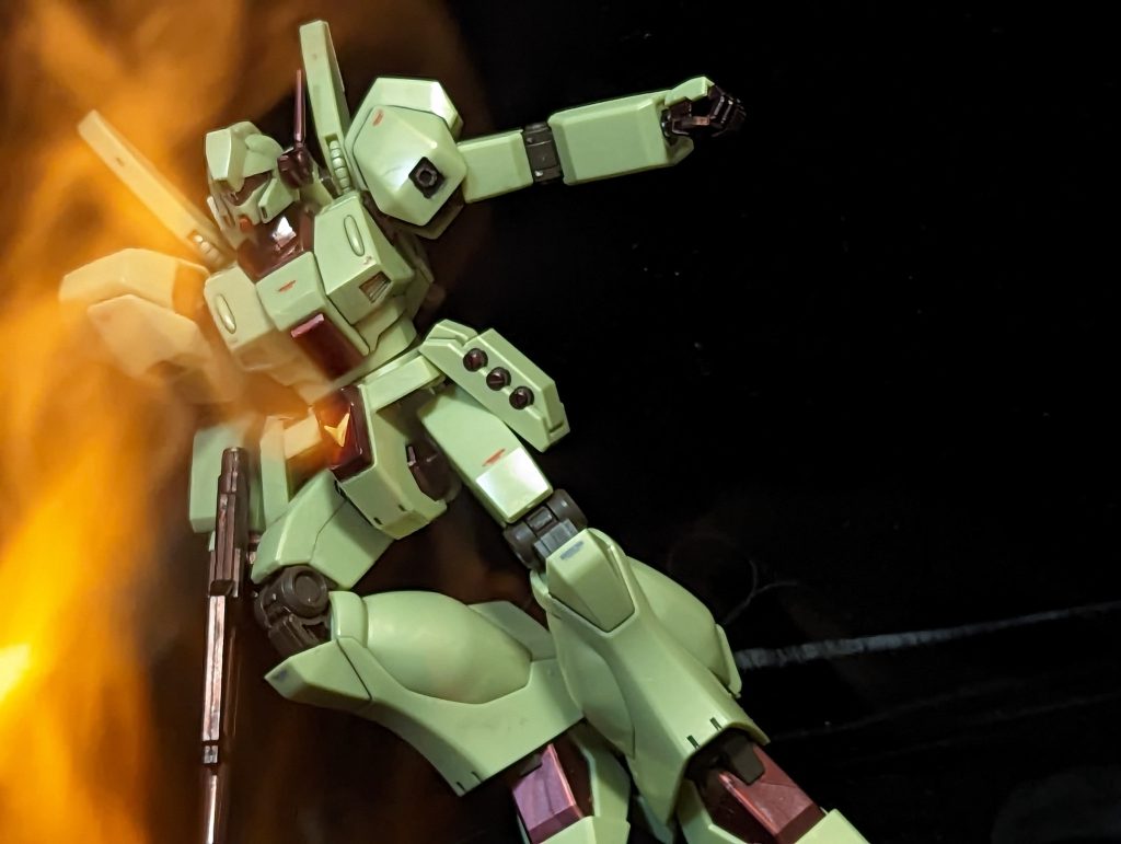 アクシズショックごっこをするためには平手をつけてほしかった