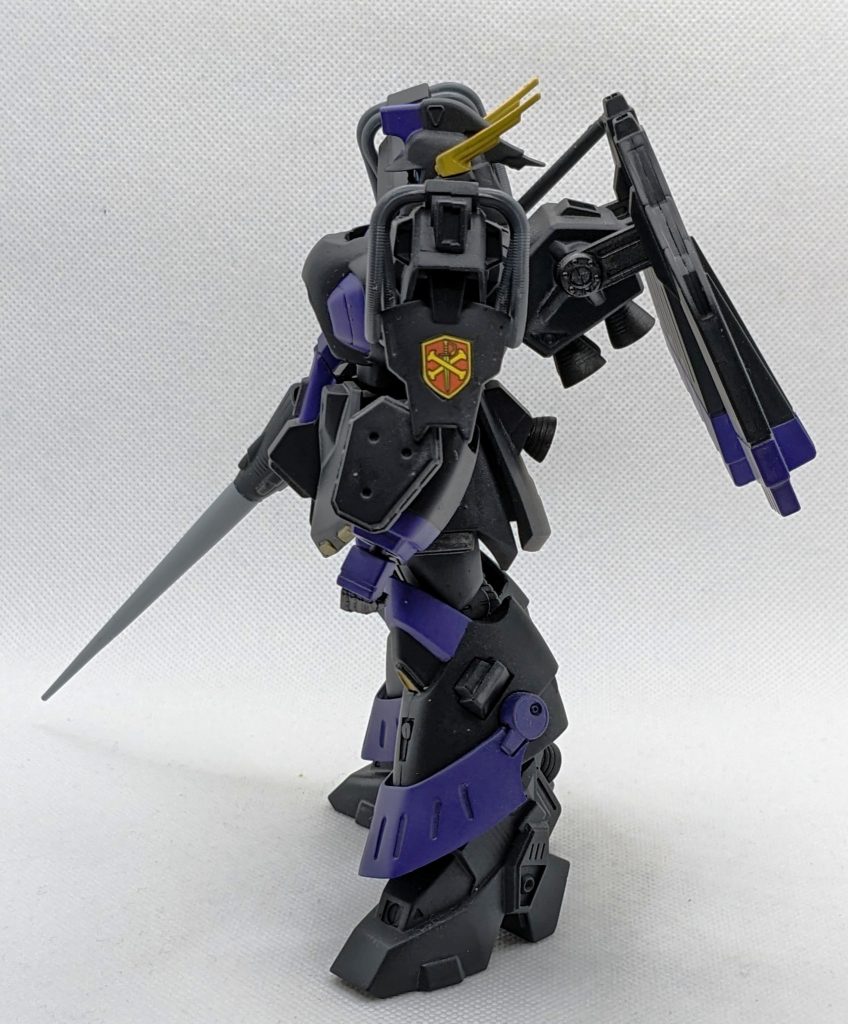 一般機同様に、足首に重りを入れた事で立ちポーズがより安定する様になりました。