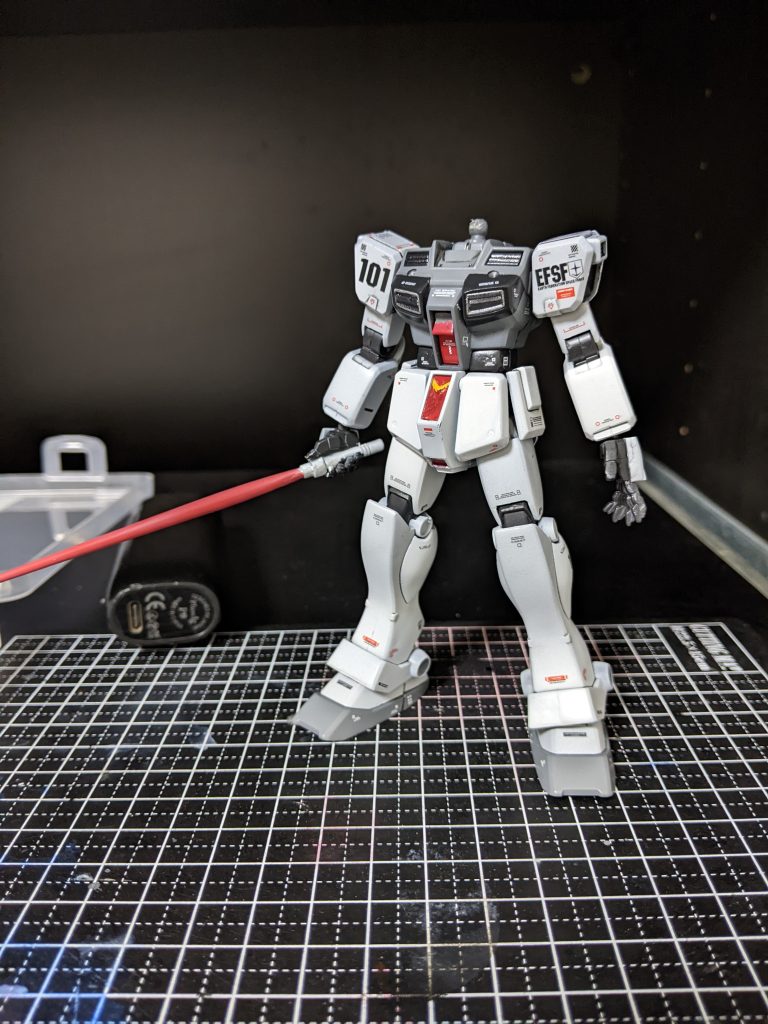 デカール貼って8割ほど仕上がった状態。