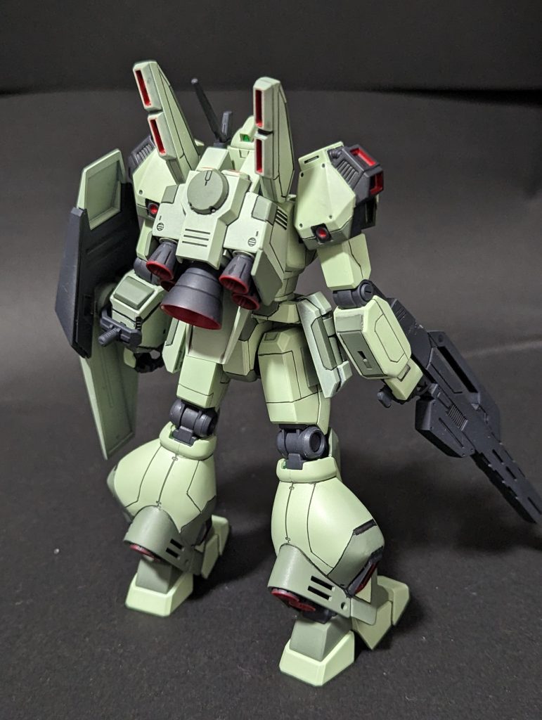 ジェガンのイメージ的に全体はグリーン系でまとめました。