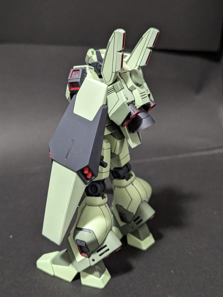 全身どこかしらに筋彫り追加。