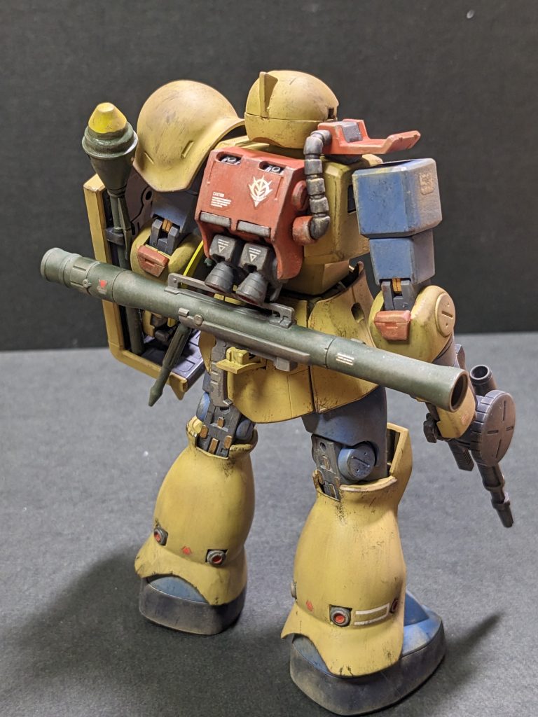 脚部のスラスターを追加してみました。