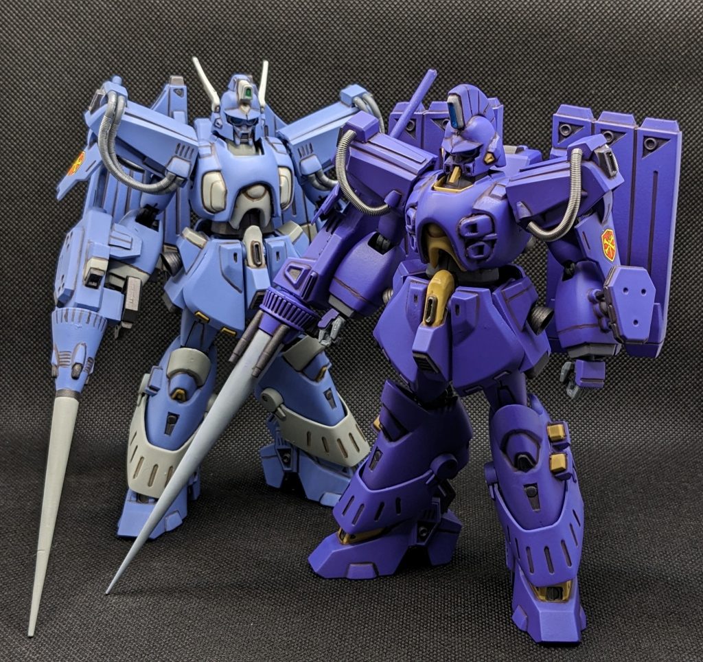 先に製作したベルガ・ギロスと。当時Bクラブの改造キットも販売されていましたが、「プラモデルのスタイルに寄せた」バランスは正直微妙・・・。念願だったベルガシリーズを並べる事が出来て満足しています。バンダイ様1/100サイズでのクロスボーンバンガードMS製品化を是非ご検討ください!!もちろん全種買います!!