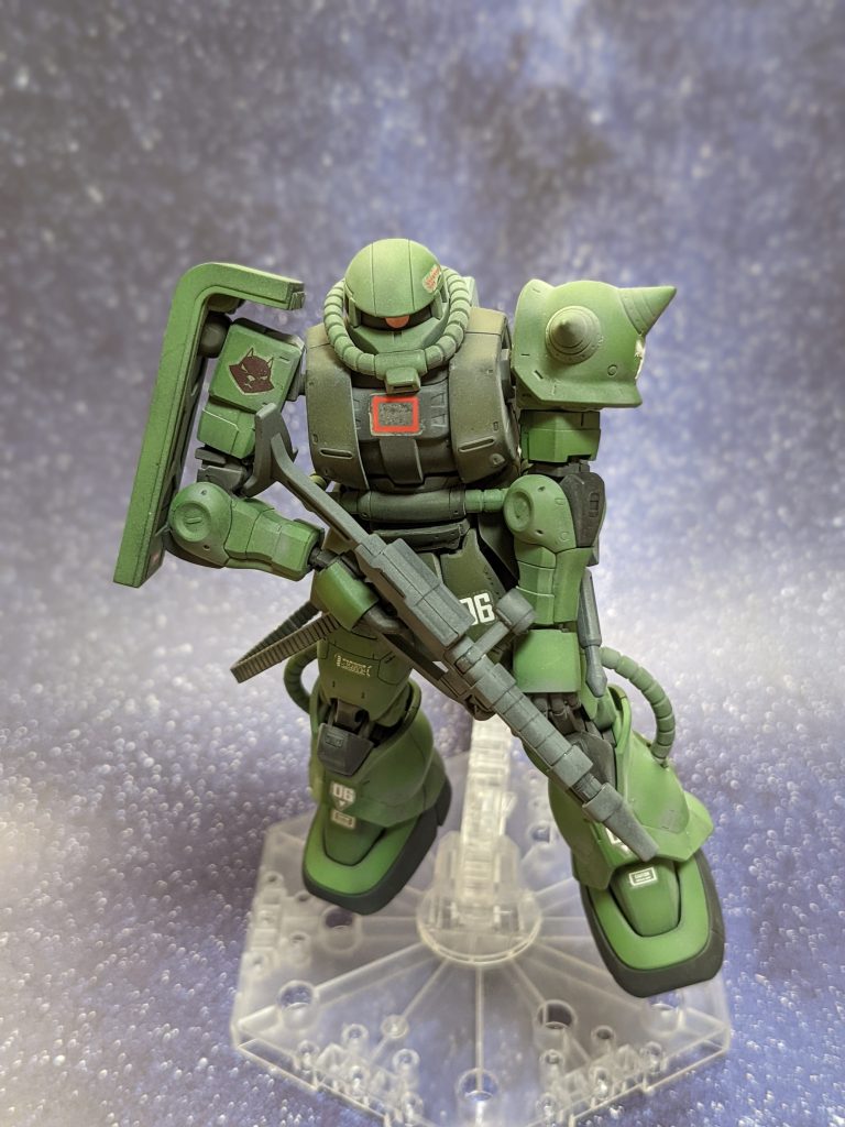 ドラムマガジンがないのは新鮮。照明の関係で肉眼よりかなり明るく見えます。