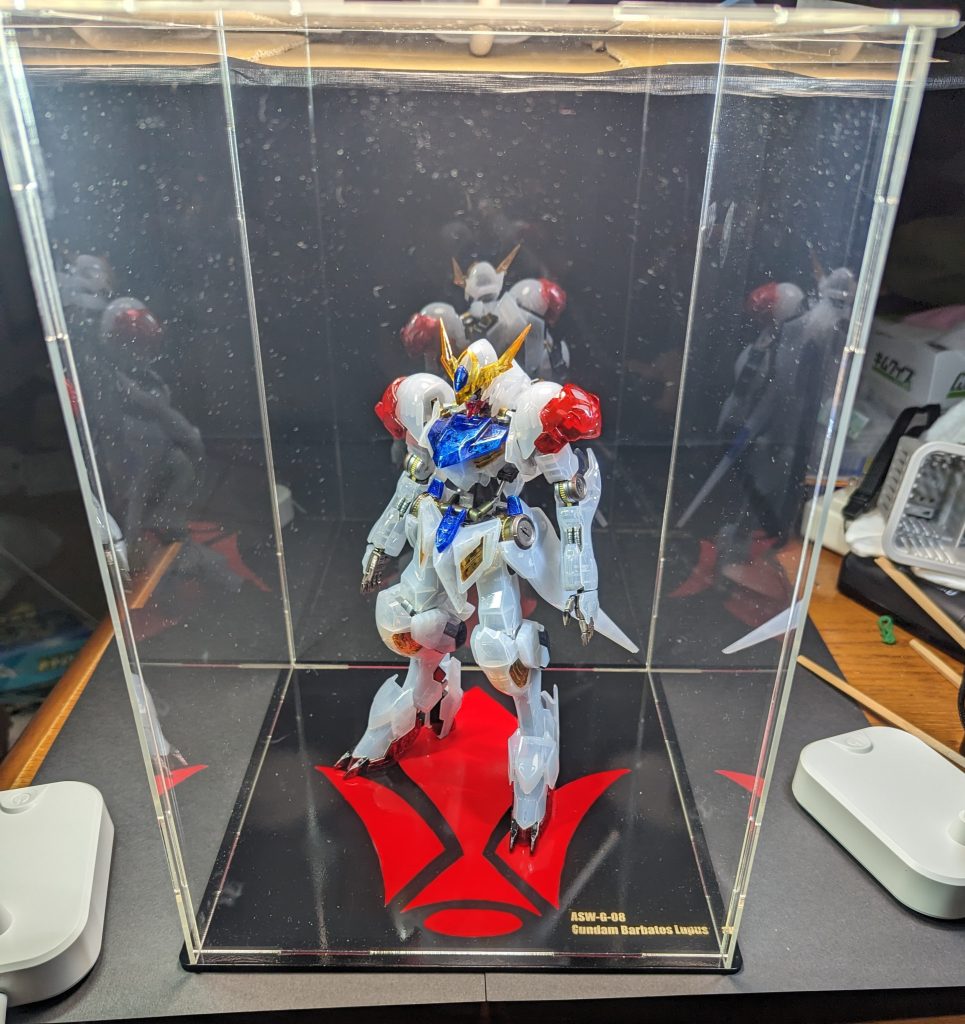 アクリルケースに入れて完成