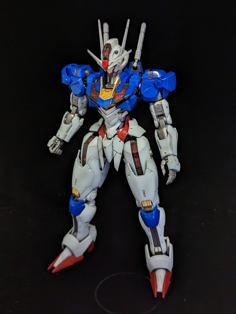 エクシアのイメージで、方や膝を青で塗りました! 