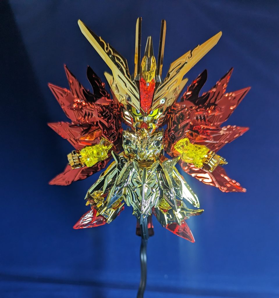 正面から。本来は盾とか武器も持ってるのですが流石にそこまでは用意してません、それっぽいものが無かったのとコスト的な問題ですねw