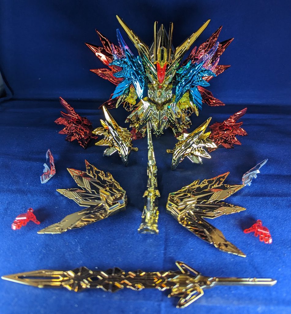 最後に豪華な換装パーツ一覧。こういう感じでパーツ並べるの好きですw。以上スペリオルストライクフリーダムドラゴンのバリエーションでした。
