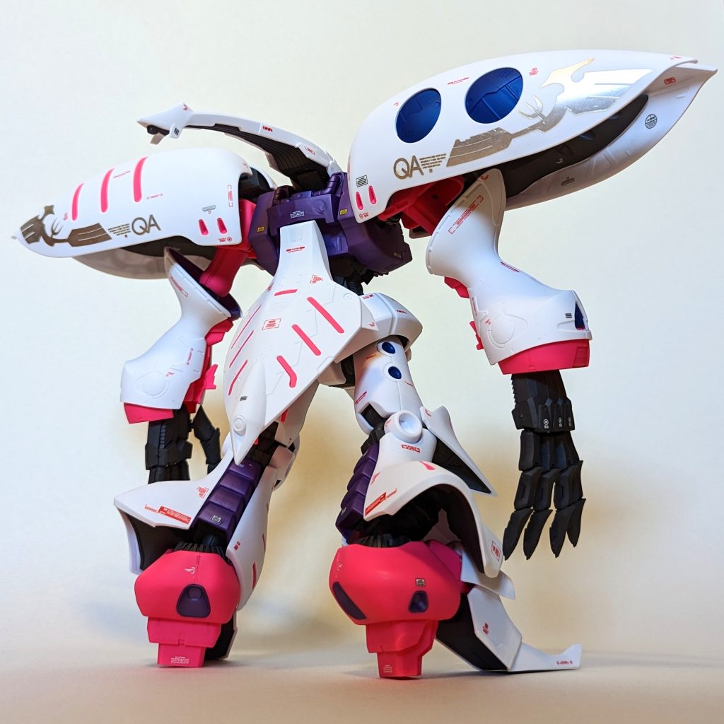 MG 1/100 キュベレイ・アンベリール 背面②設定画ポーズで。よーく見るとメッキデカール剥がれてますwお気になさらず〜