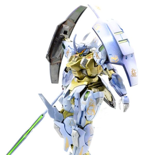 ダリルバルデ/白毫