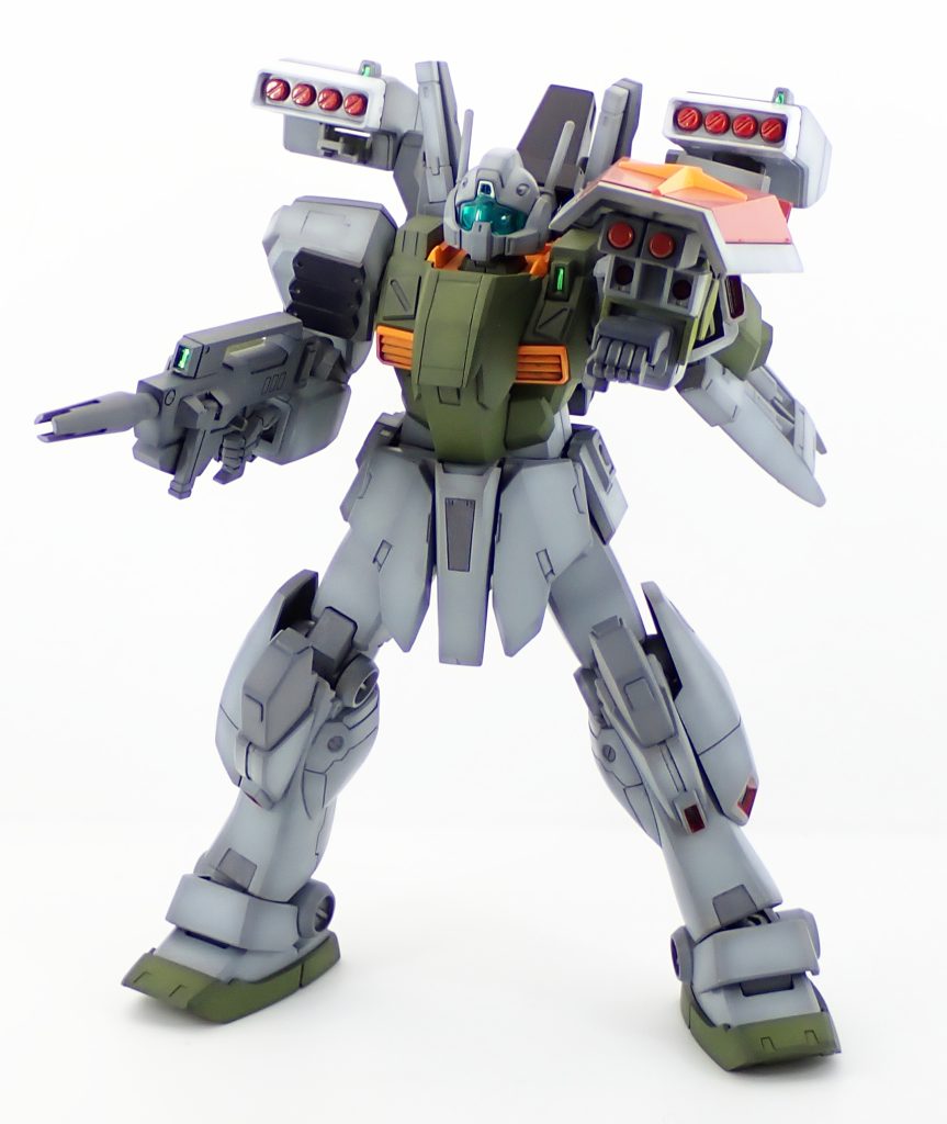 シールド裏にはMk-2みたいにグレネードを追加。ボールデンアームアームズで作製。胸部装甲はヴィートルーの脚や肩パーツの組み合わせ