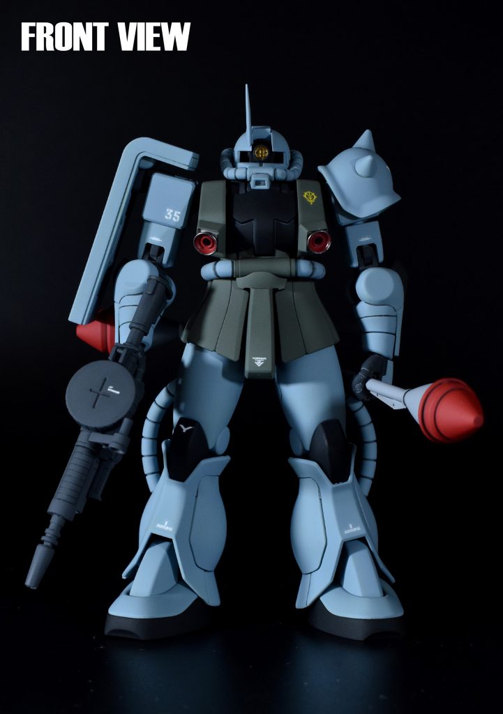 フロントビュー頭部と胸部、武器を変えたのみで他は元のキット通りです。