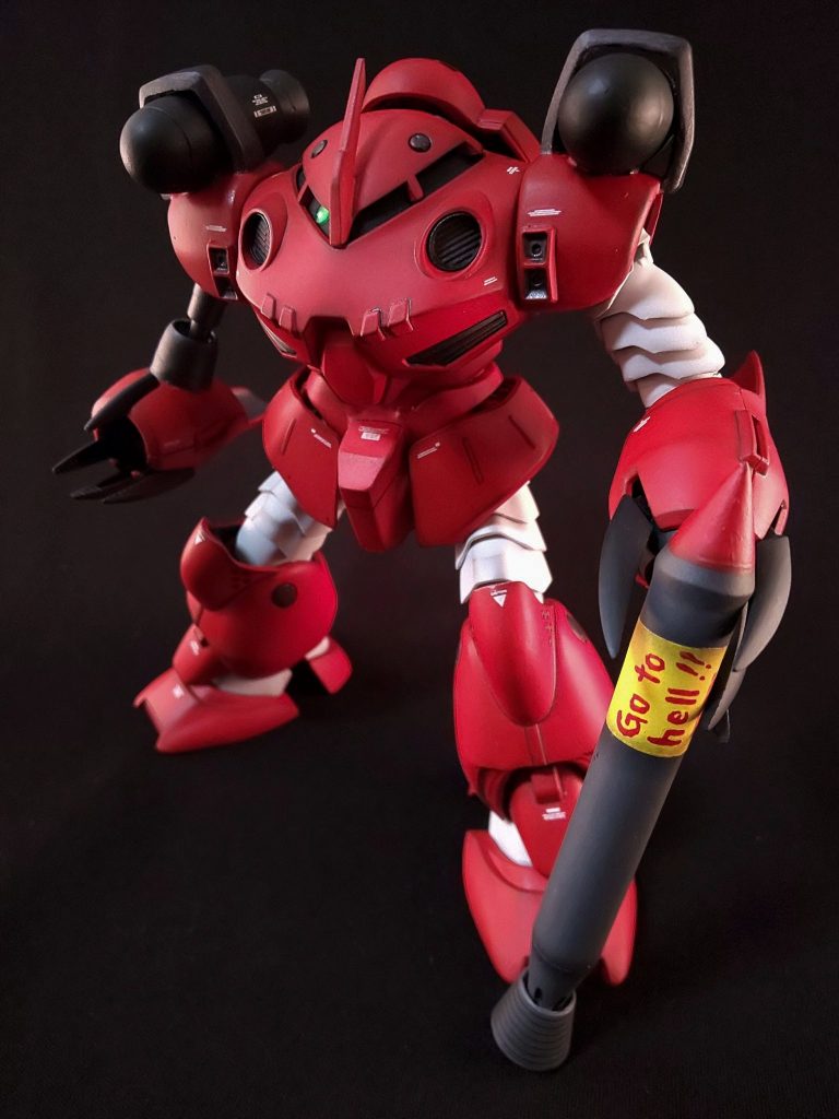 武装はノーマルと変わらず頭部の魚雷発射管。左腕ビームカノンに加え、右腕に対艦超火力超高速超魚雷を装備しています。ネオジム磁石で脱着可能。