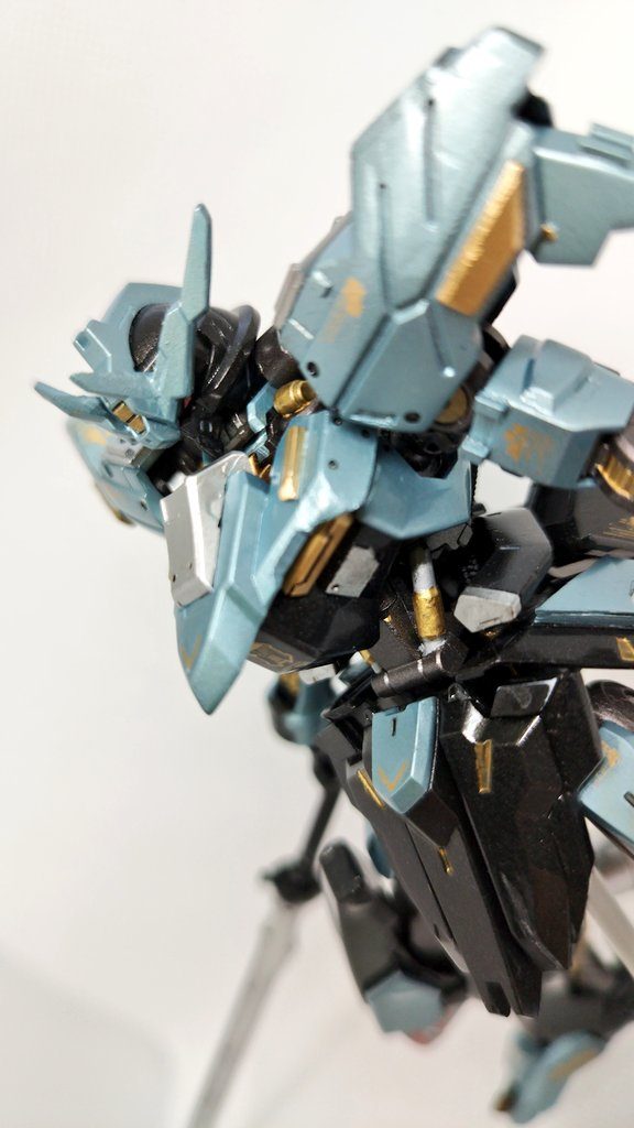 とゆーわけで、ガンダムヴィダール(名称未定)でした。ちなみにタイトルは適当にnamed。かわいいかわいいね。ずっと昔にパチ組して放置してた奴なので今回作品に昇華出来て嬉しいです。反省というか後悔は、『パイピングめっちゃ地味になってるじゃねえかよッ!! 』って事くらいですね。追加したメッシュパイプがどこにあるか分かりますか?あと良かったら名前を付けてあげてください。ネーミングセンスがベニョベニョなんです。