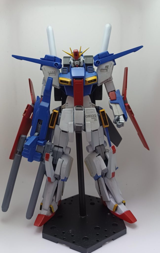 正面の素立ちはけっこうお気に入りです。