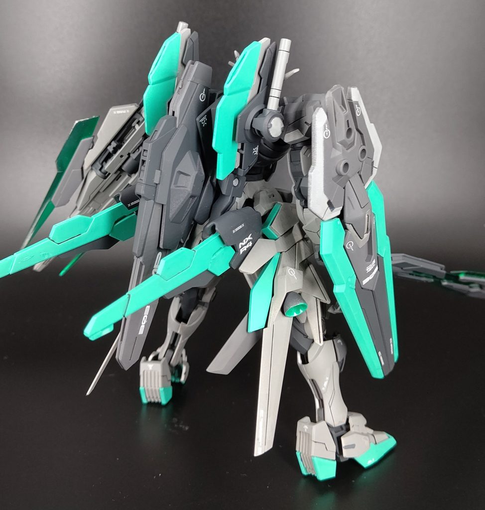 バックパックにはルブリスのものを使用してます。水星のキットは穴の位置が一緒のことが多いのでカスタマイズしやすいですね。てか後ろのが情報量多い説あります笑