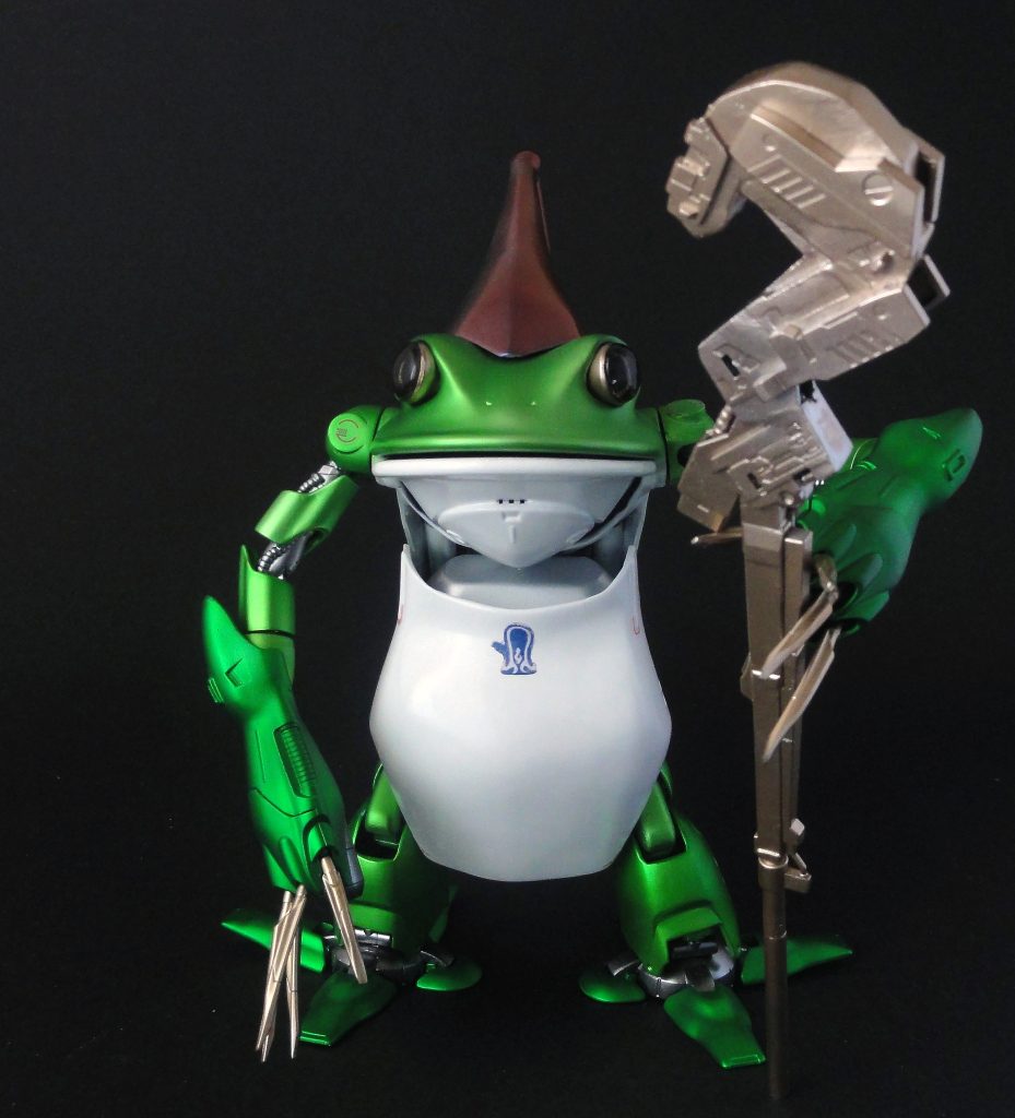 緑色の部分はマットキャンディ塗装で、白い部分はクリアを吹きまくってツヤっツヤに。なお、お腹にスジボリを入れるつもりでいましたが、愛おしくなって止めました。あと、ポロッゴは目の周りに黒い模様があるものの、あれを再現するのは難しいので止めました。