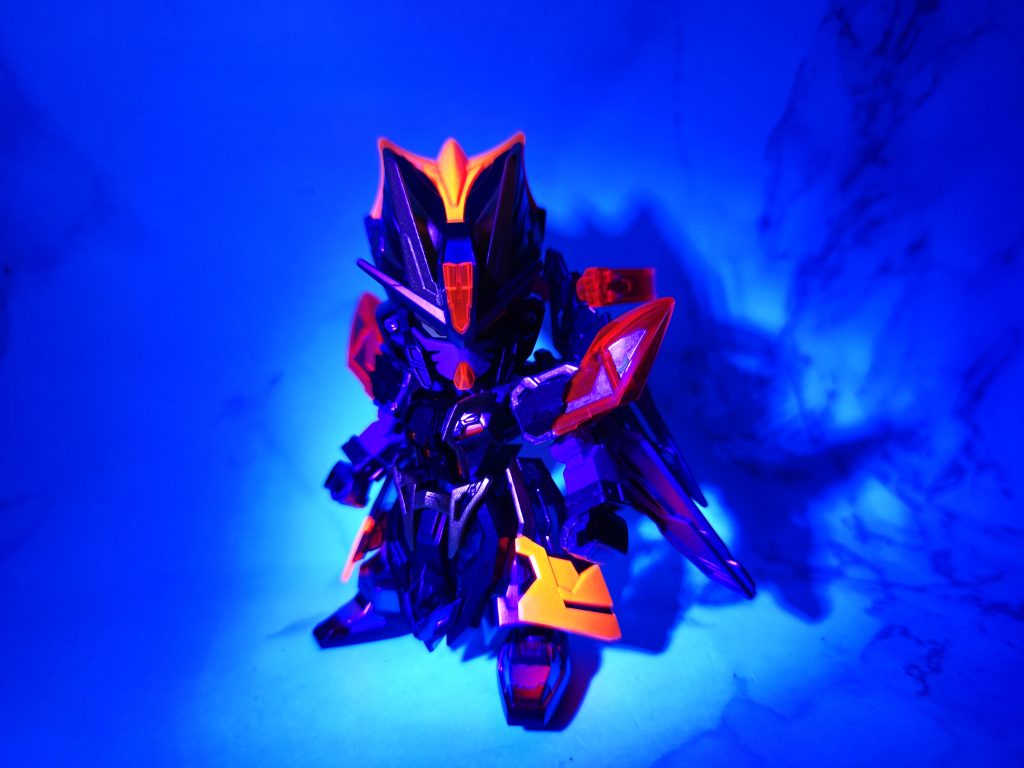 SD三國創傑 荀彧漆黑攻擊鋼彈–2枚目/制作者：@fox_chi_zeng