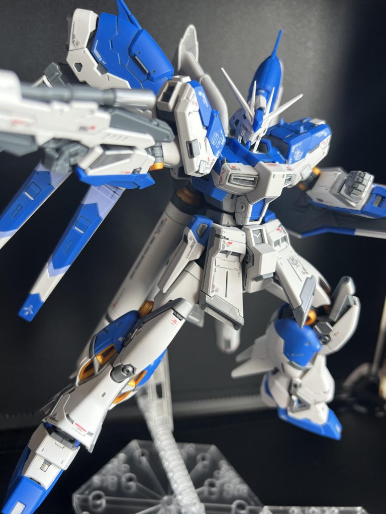 RG Hi-νガンダム–5枚目/制作者：Koki Sonoda