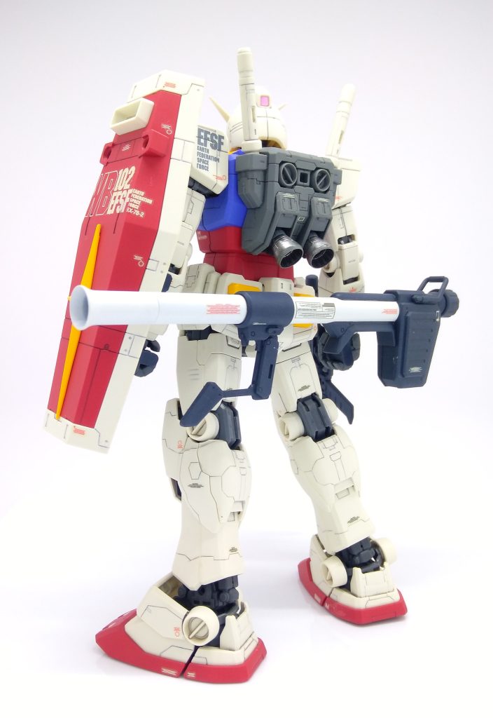 ゲームカラー版を素体に本体白は成型色のまま・それ以外を塗装。デカールはVer.Ka用を使用しています。