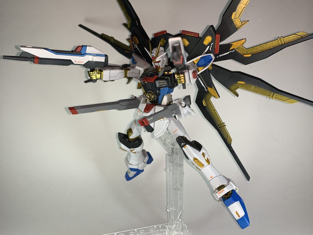 フルバースト(ドラグーン射出時)ドラグーンのスタンドも用意したかったですね...