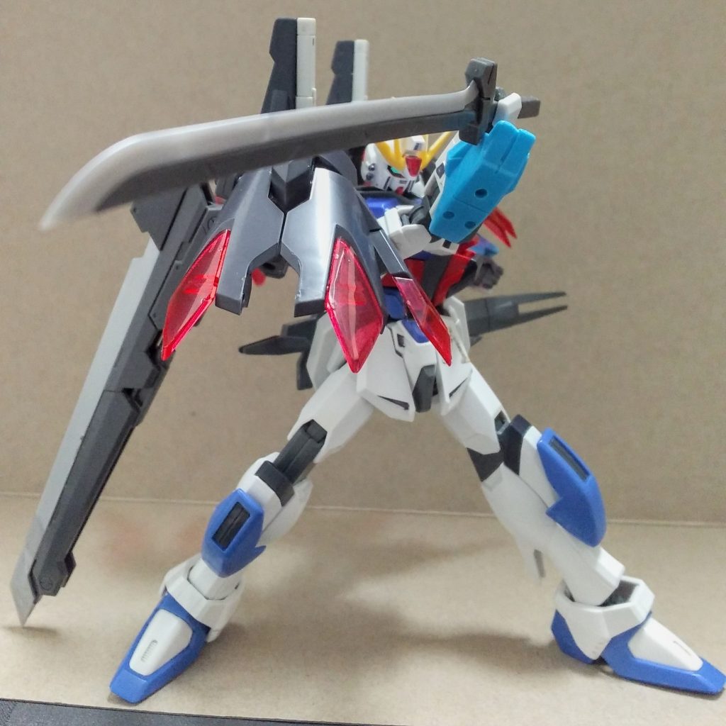 ・ヒリュウキリナギ構えおぉおお…日本刀みたいだ(小並感)この構え、実は地味にお気に入りです()この武装の解説は後ほど!