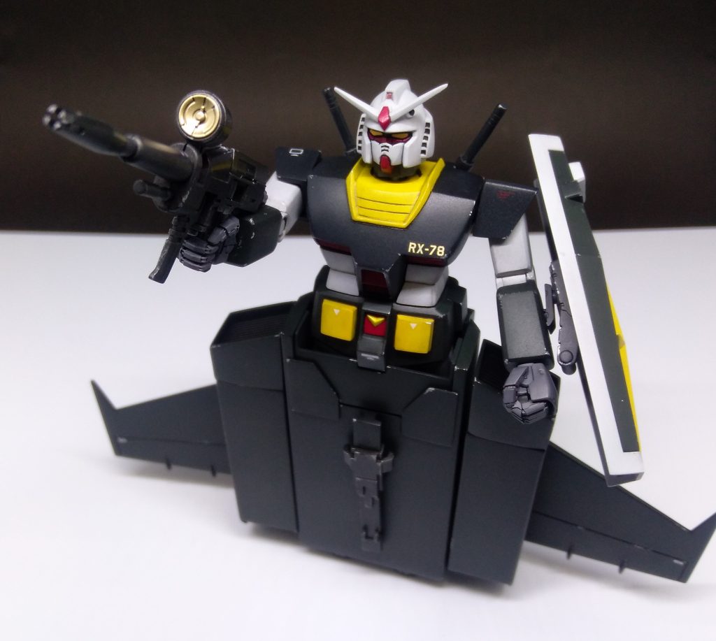 【ガンダム+Bパーツ】ガンダムスカイも再現!Bパーツのおなか部分にはアクションベース用に3mm穴を開けていますが、MGガンダム2.0のバズーカ部品を使い疑似メカパーツとして隠してます。