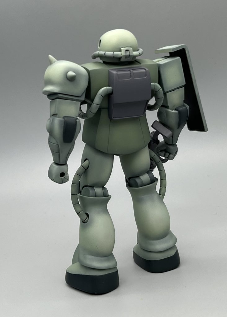 外装は一体化している足首の切り離し以外は合わせ目消しに後ハメ加工だけ。肘、手首、股、膝、足首をアルミ線接続にしました。初めての加工で可動域がかなり狭くなってしまったので次の糧にします。