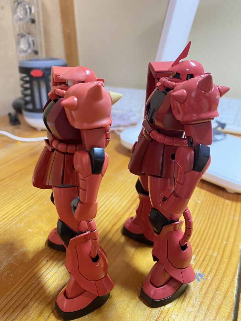 改造箇所としては胸の部分をぺったんこにしたくて切り落としプラ板等で作り直しました。