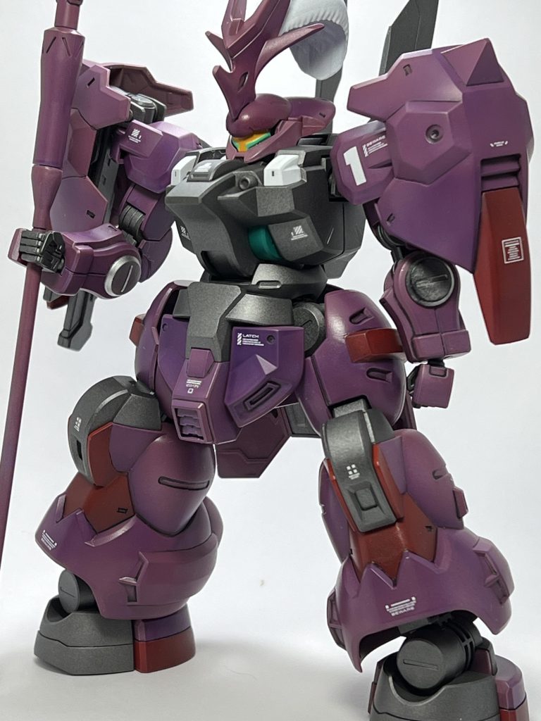 ななめ、お腹の緑のパーツはもっとメタリック感があった方が良かったかもとも思いました。