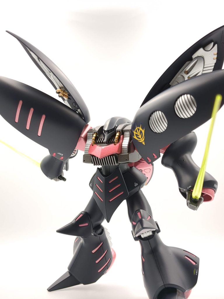 せっかく艶のあるグロスインジェクション成型なのでつや消しは勿体なかったですが、途中からダンバイン・トッドギネス機風のオーラバトラーを作ってるような気持ちになってきて結果的には満足してます