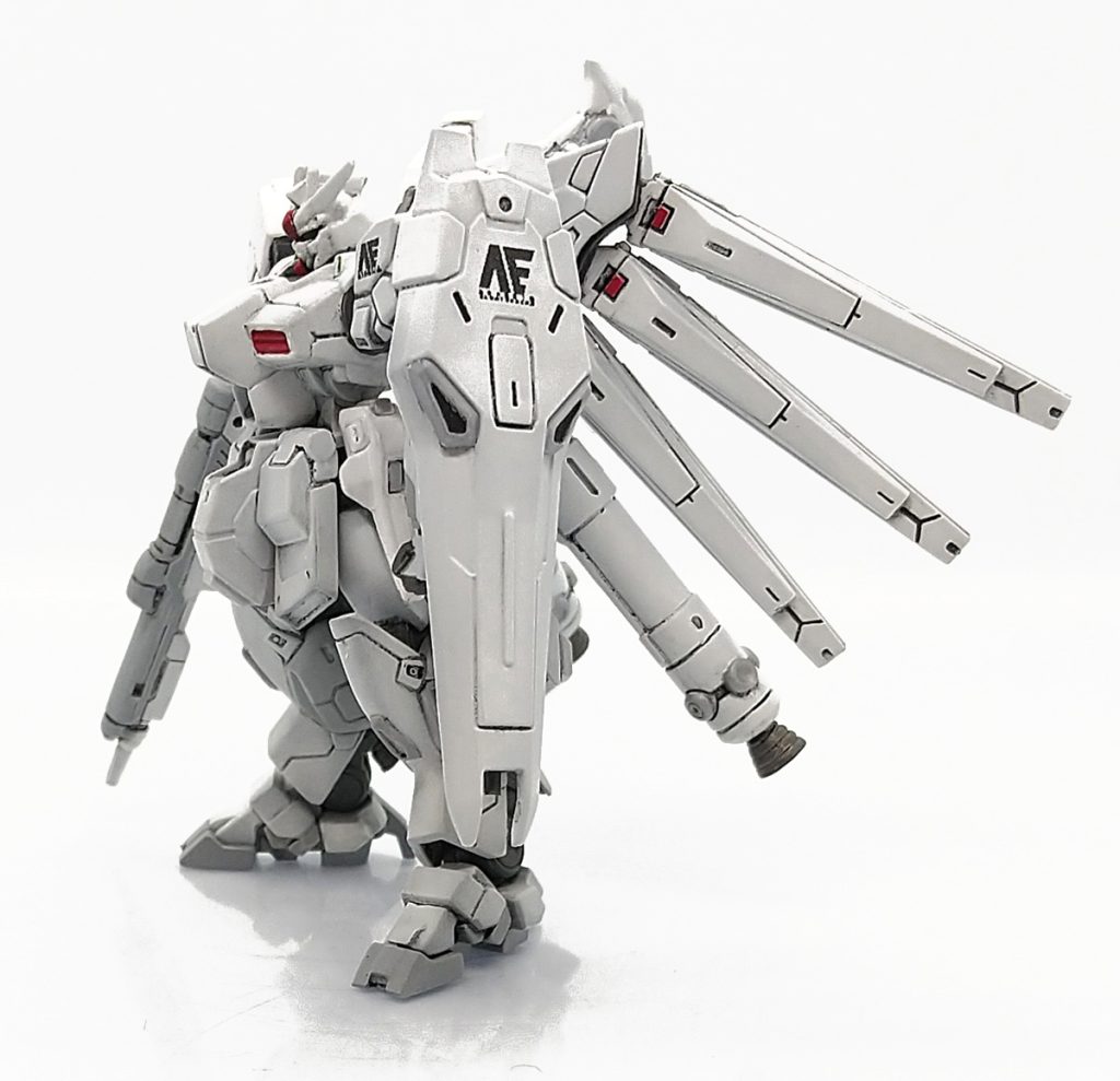 Hi-ν ガンダム ロールアウトカラー ガンダムアーティファクト–4枚目/制作者：ランゼル