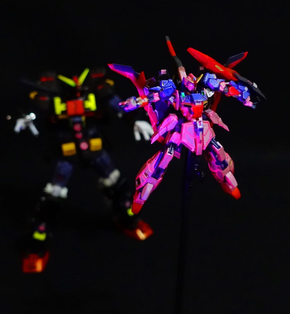 クワトロ大尉、撃たないでください!!フォウです! フォウが乗っているんです!!(ニュータイプ同士の共鳴にマシンも反応していた、というのが、もっぱらのウワサだ)