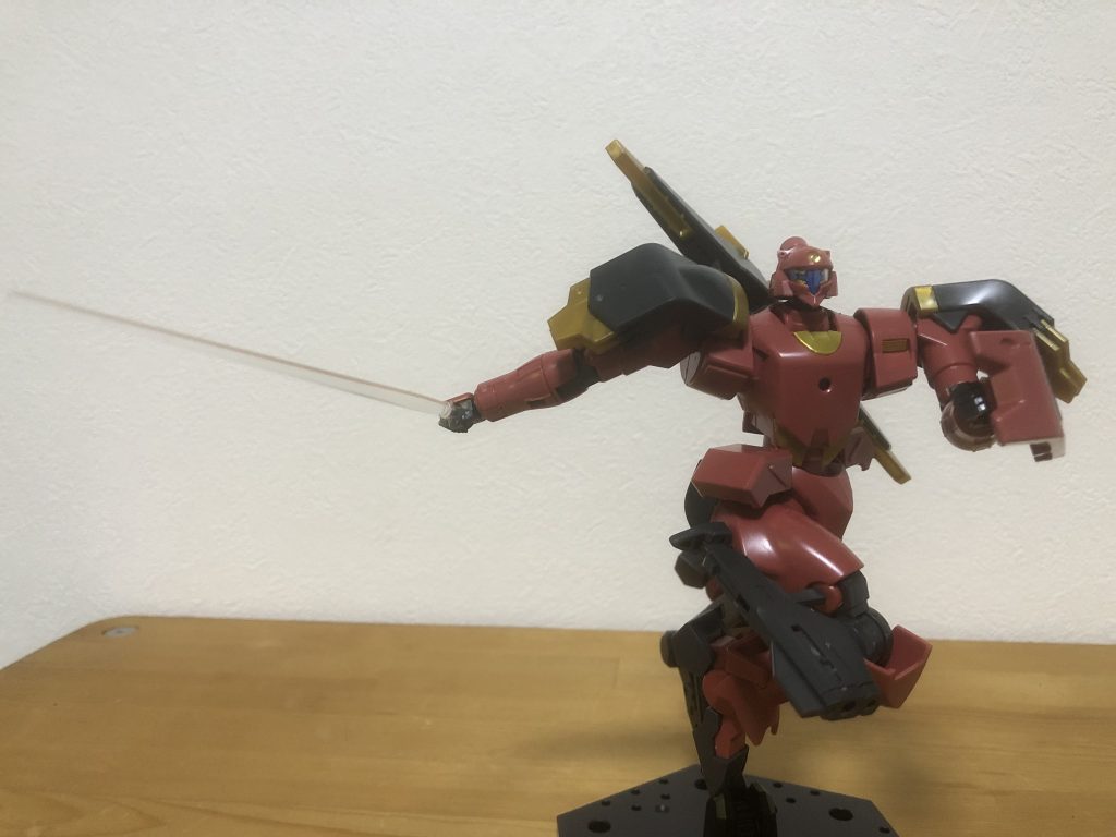 GNサブマシンガンのマウント位置が独特で面白いですね。