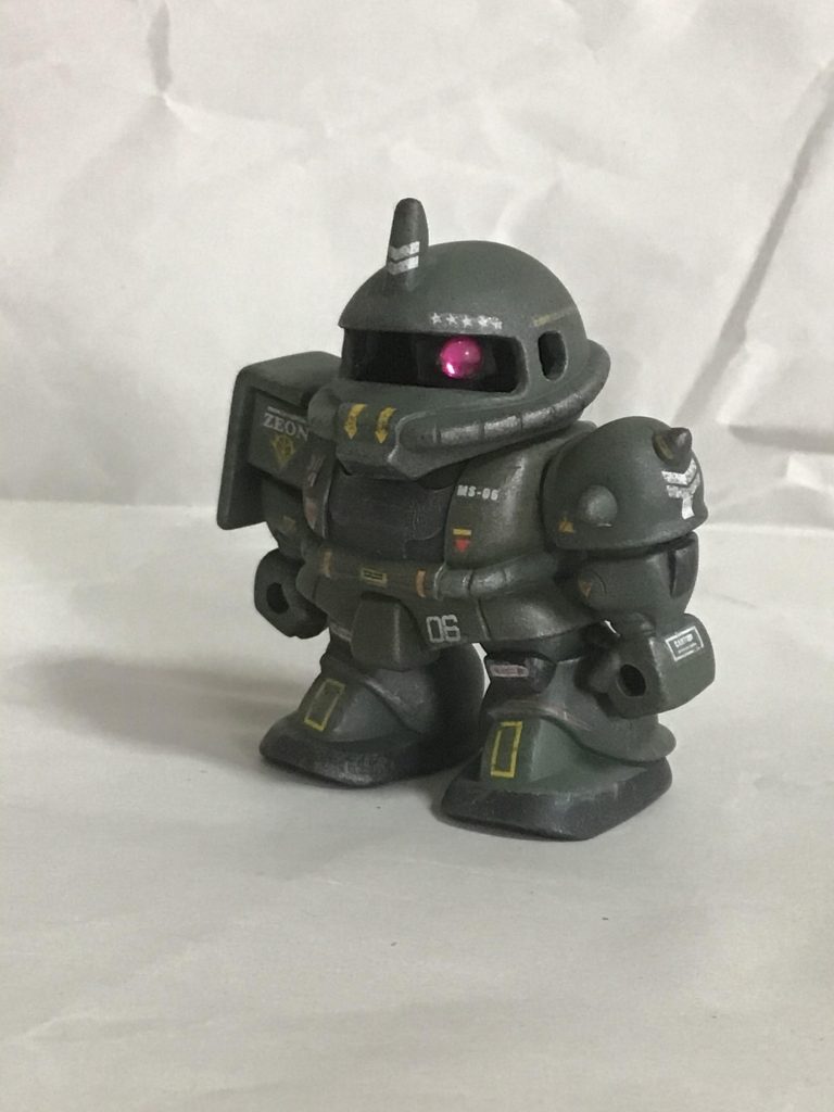 左肩側です。色は濃緑色(TS91)とオリーブドラブ(2)とジャーマングレーです。